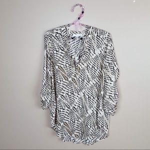 Lush v neck blouse size small